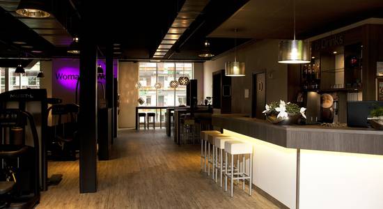 Moderne Bar, Innenausbau